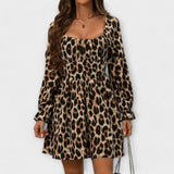 Rochie cu imprimeu de leopard încântător