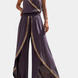 Lorena | Rochie Mono cu Detalii Aurii și Fendă pe Picior