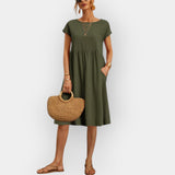 Rochie Midi cu Linii Clare