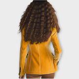 Blazer din catifea personalizat cu detalii statement