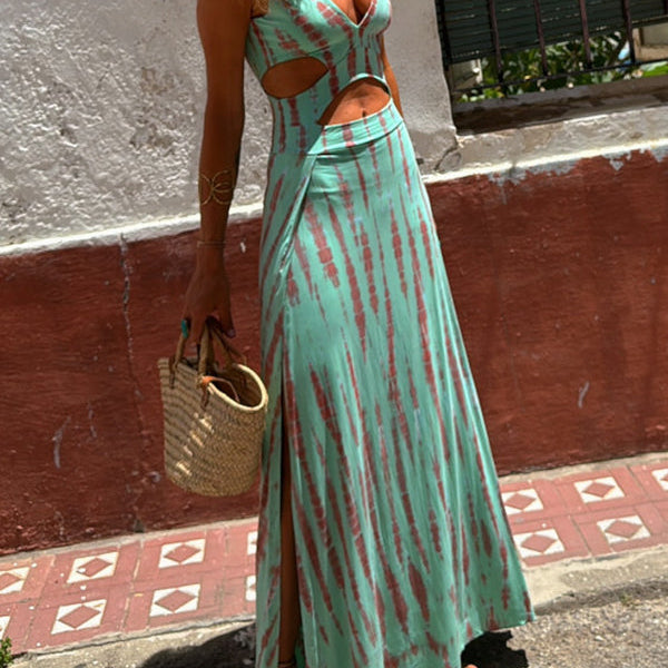 Bianca – Rochie cu Design Îndrăzneț și Decolteu Adânc