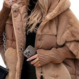 Dominika | Geacă Pufos cu Glugă