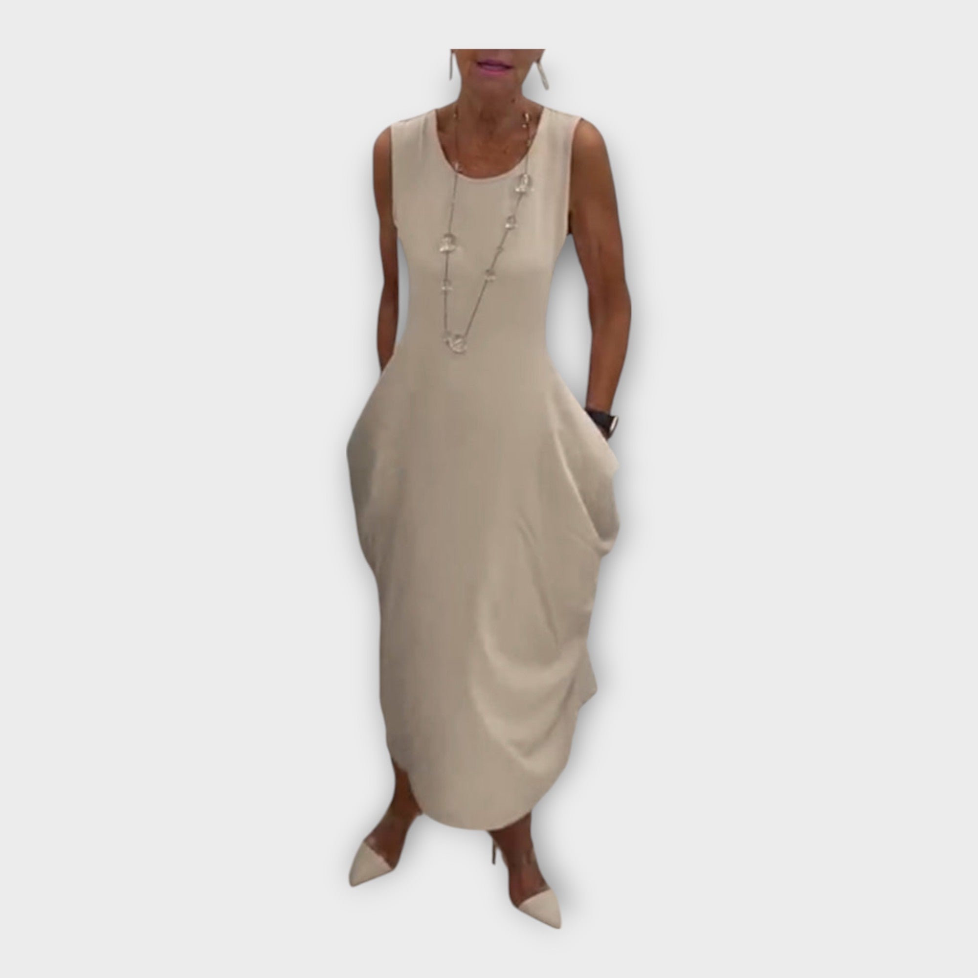 Rochie lejeră cu o siluetă modernă și buzunare