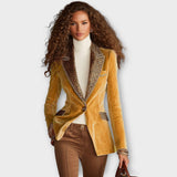 Blazer din catifea personalizat cu detalii statement