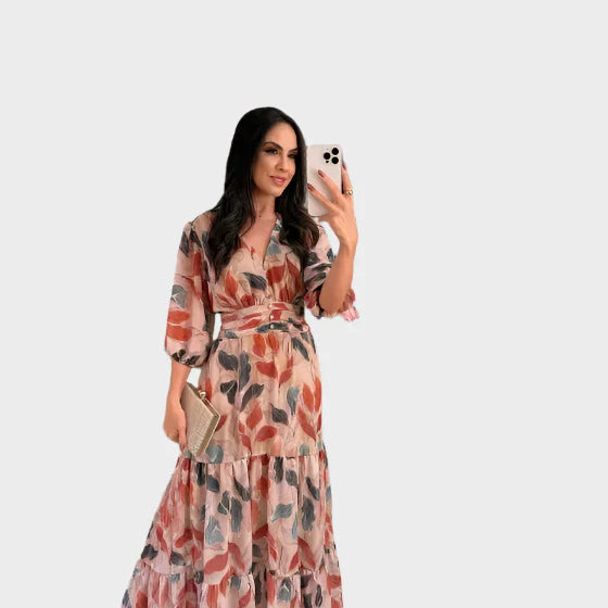 Rochie Lungă cu Design Floral și Croială Confortabilă pentru Zile Elegante