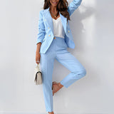 Maria | Costum Feminin Sofisticat cu Două Rânduri de Nasturi și Croială Ajustată