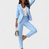 Maria | Costum Feminin Sofisticat cu Două Rânduri de Nasturi și Croială Ajustată