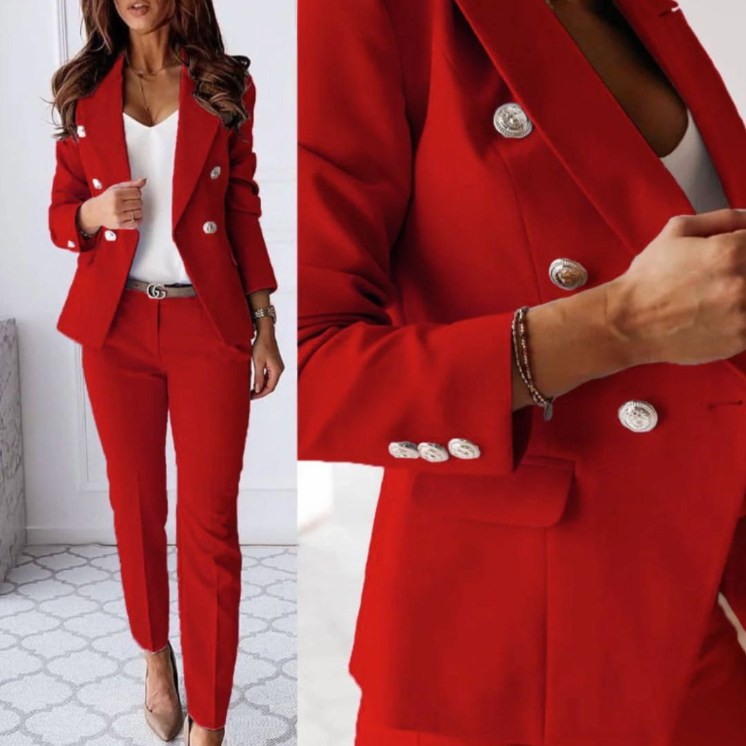 Maria | Costum Feminin Sofisticat cu Două Rânduri de Nasturi și Croială Ajustată