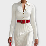 Rochie Midi Tricotată cu Model Rib și Detalii cu Butoni Aurii