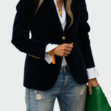 Palton dintr-o țesătură luxoasă