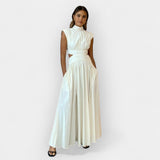 Rochie Elegantă cu Decupaje