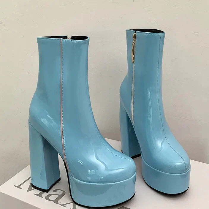 Carina – Botine cu platformă super înaltă, cu farmec și încredere