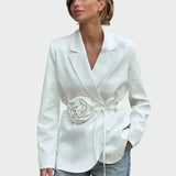 Blazer impecabil în linie