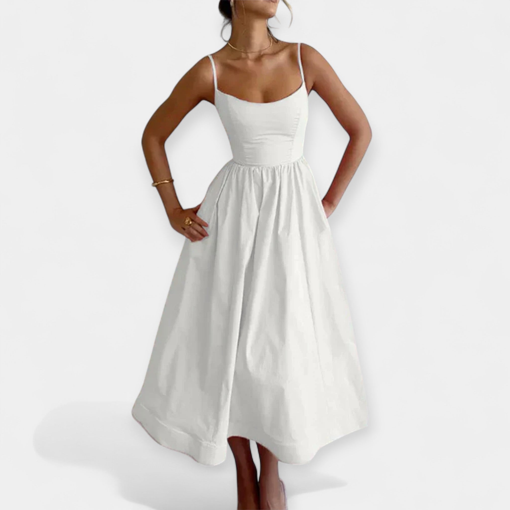 Rochie Mini cu Decolteu Rotund și Bretele