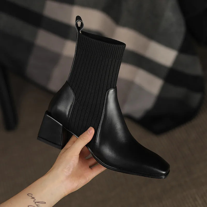 Lulu–Botine cu platformă, Confort și Eleganță Feminină