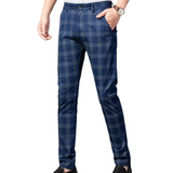 Pantaloni eleganți în carouri