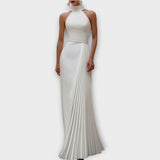 Rochie de seară elegantă din satin cu pliuri, cu guler halter