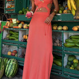 Bianca – Rochie cu Design Îndrăzneț și Decolteu Adânc