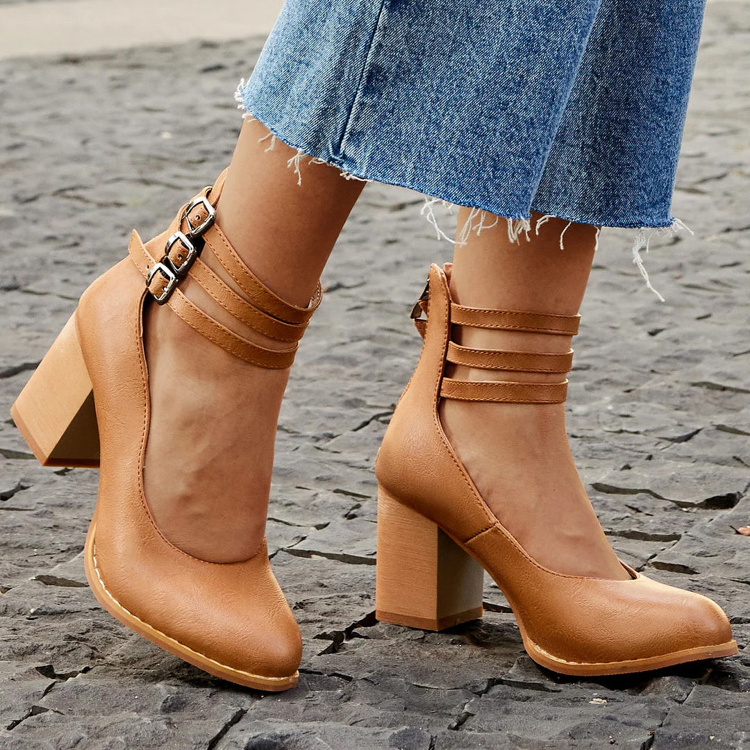 Casilda | Sandale simple cu curea la gleznă și talpă groasă