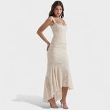 Cesca - Rochie cu siluetă sculpturală