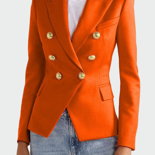 Blazer în linie clasică