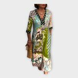 Rochie Multicolor cu Butoni și Mâneci 3/4