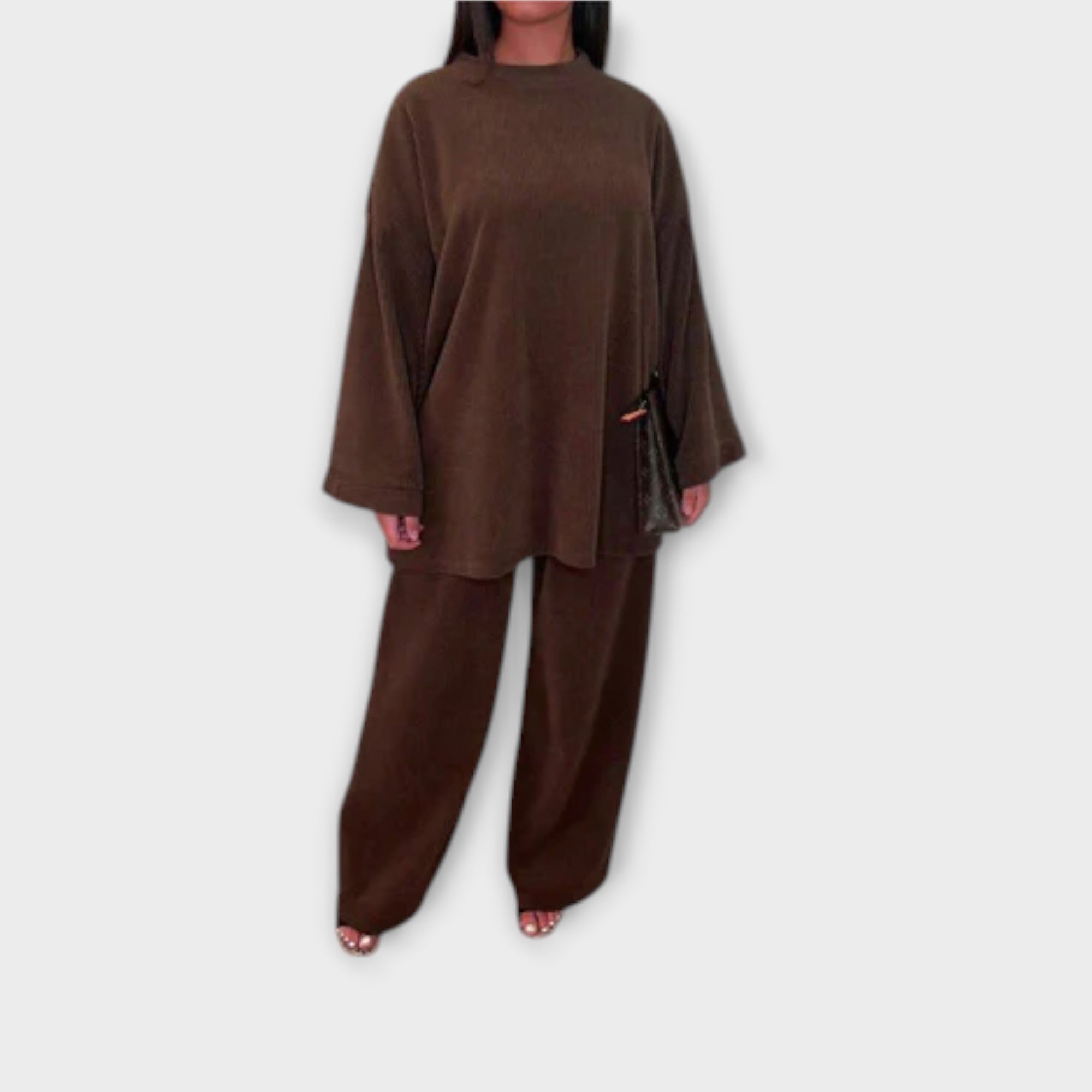 Ingrid – Conjunto Plus Size de Stil Canelat