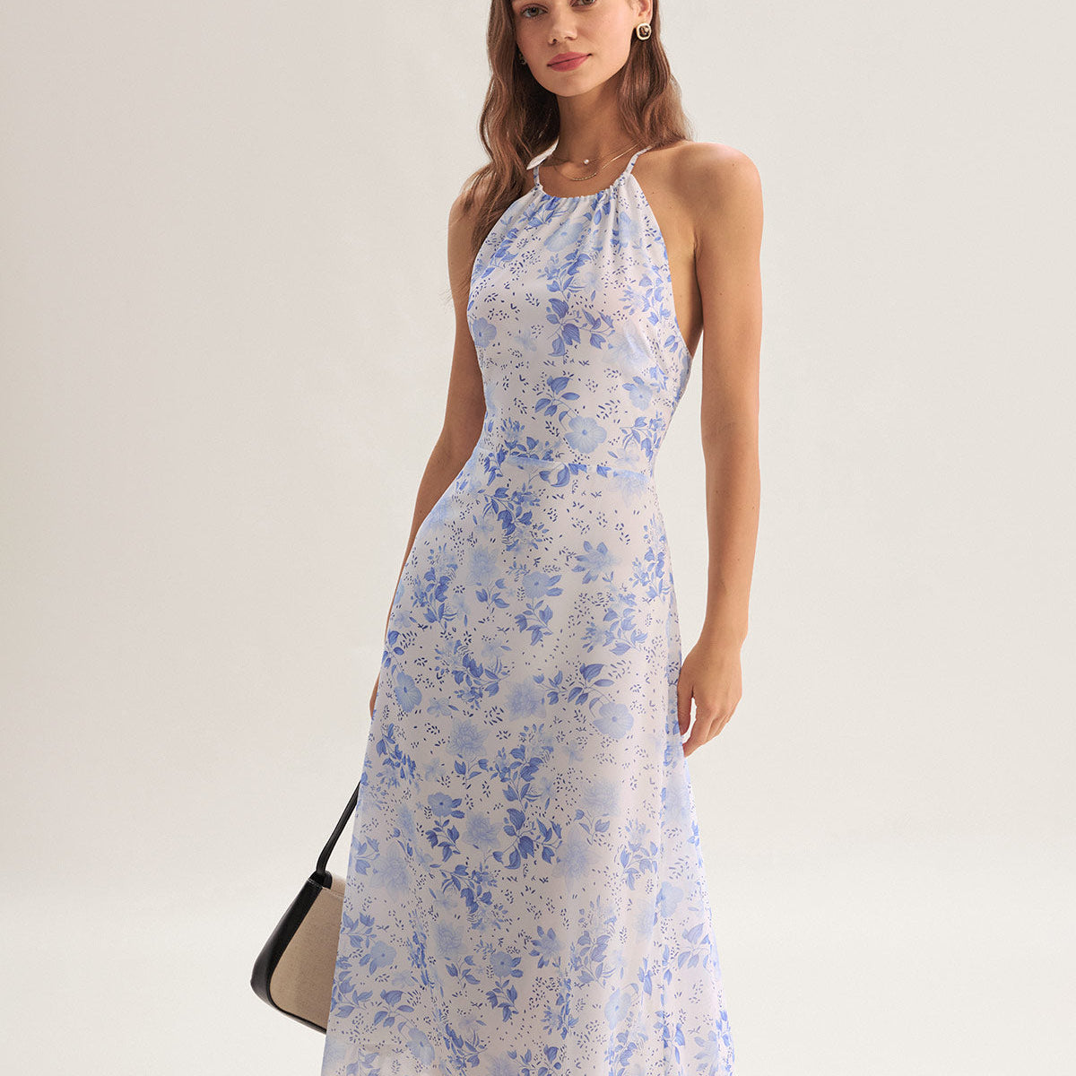 Clarice | Rochie Midi Albastră Florală cu Decolteu Halter